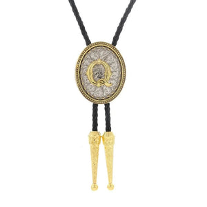 Bolo tie med initial A–Z i tvåtonad metall Q