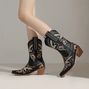 Broderade cowboyboots i boho stil med 6cm klack