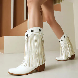 Cowboyboots med fransar och nitar i västernstil