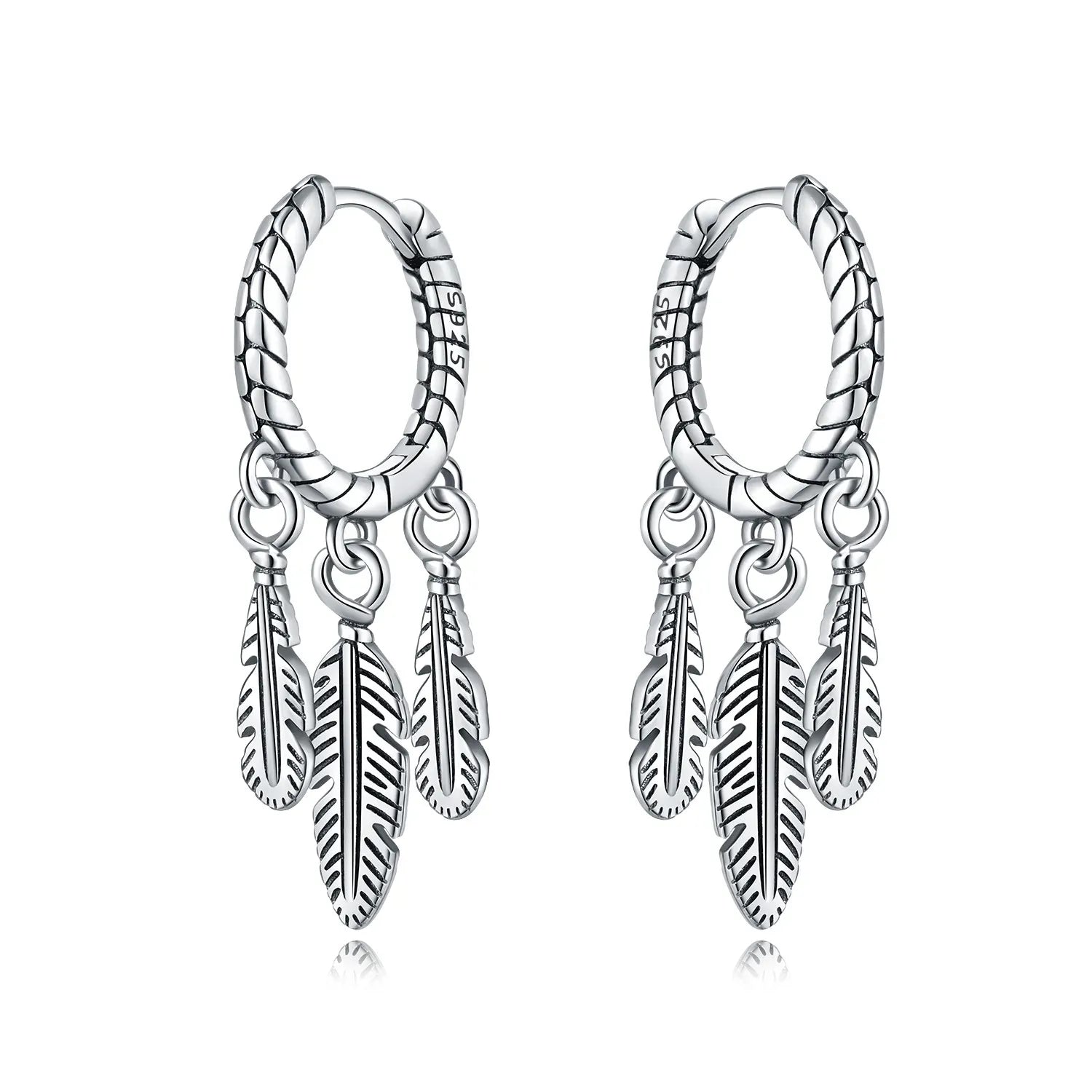 Orecchini in argento con piume