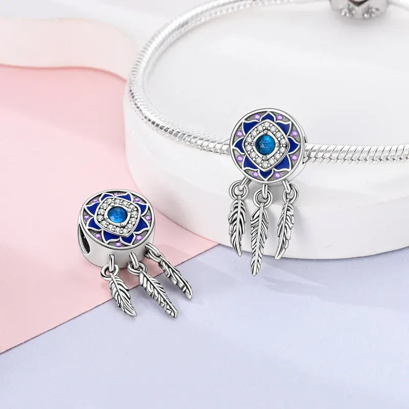 Ciondolo acchiappasogni blu in argento