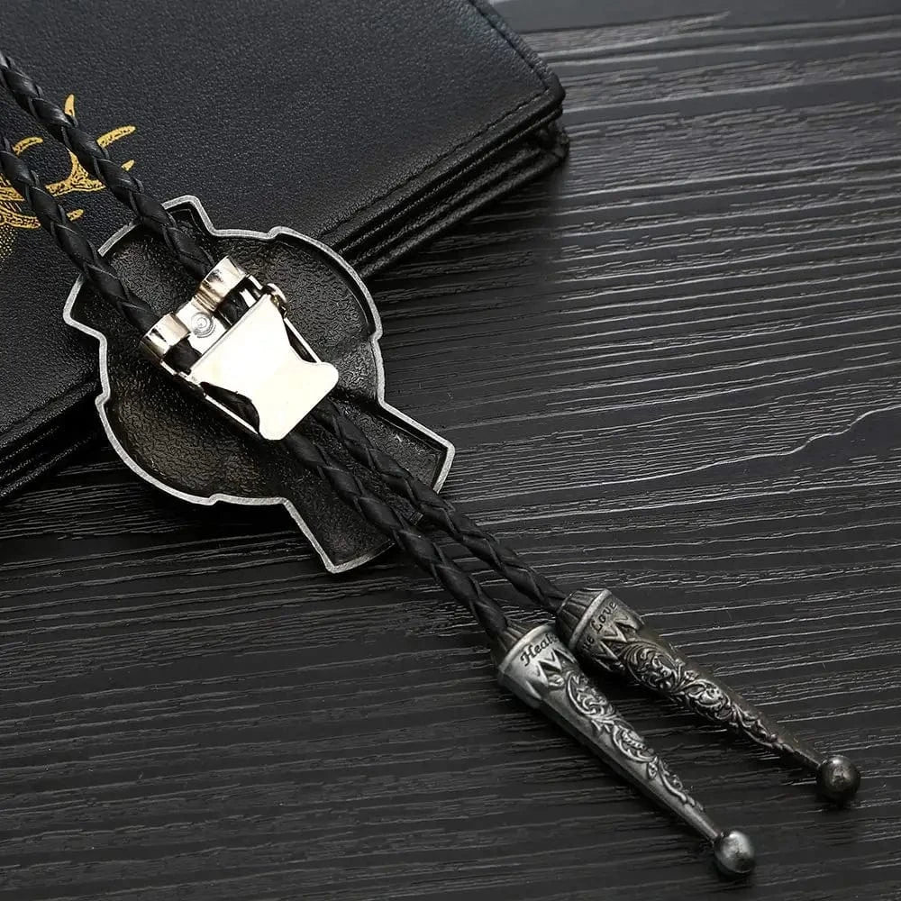 Bolo tie med korshänge och sten
