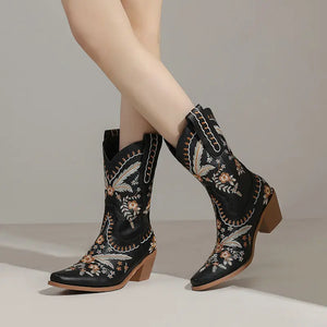 Broderade cowboyboots i boho stil med 6cm klack