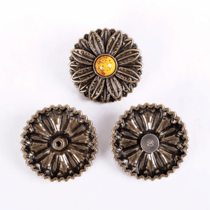 Concho i Antikkoppar med Blomdekor och Gul Turkossten 30mm