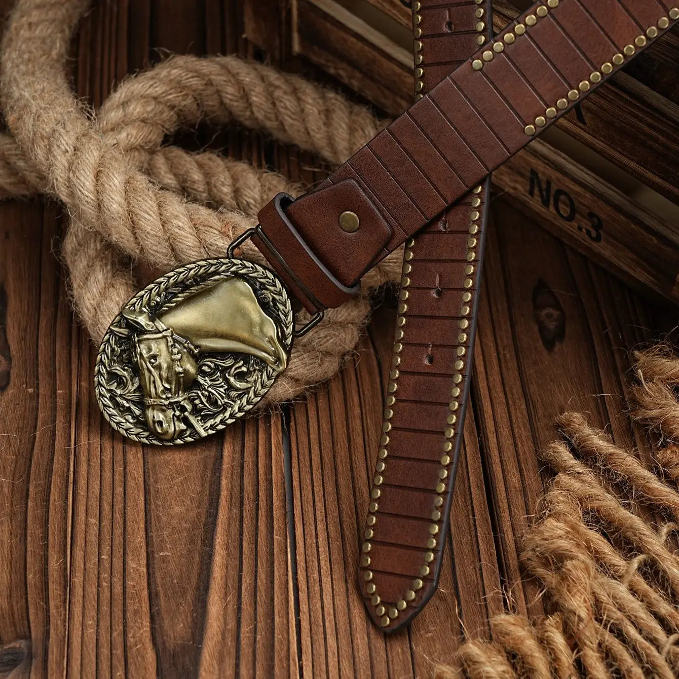 Cowboybälte med hästhuvudspänne