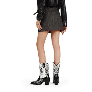 Svartvita Låga Cowboyboots med Grafiskt Broderi för Dam